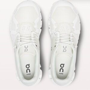 On Cloud Sneaker